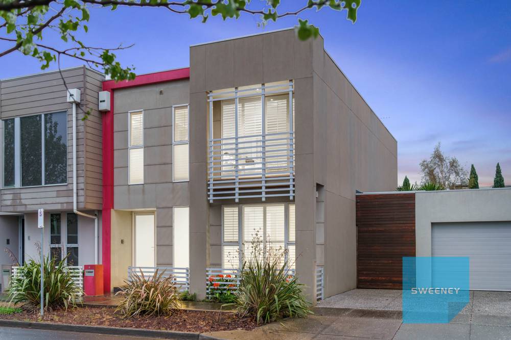 4 Kensington Street, CAROLINE SPRINGS, VIC 3023