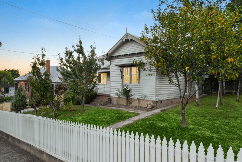 607 Peel Street North, BLACK HILL, VIC 3350