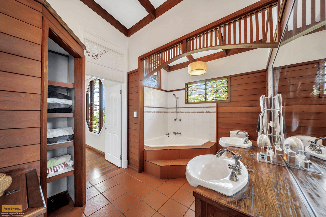 48 Mourilyan Road, EAST INNISFAIL, QLD 4860