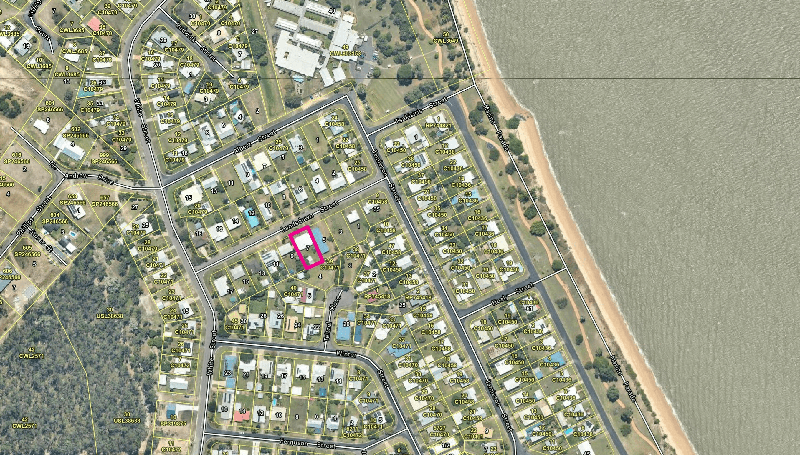 7 Landsdown St, Cardwell, QLD 4849