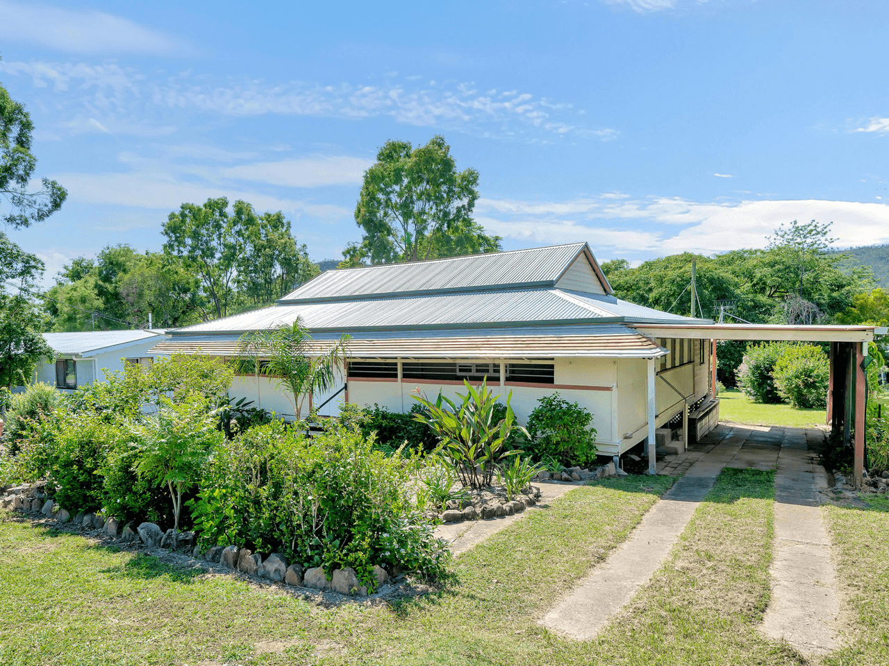 30 Down Street, ESK, QLD 4312