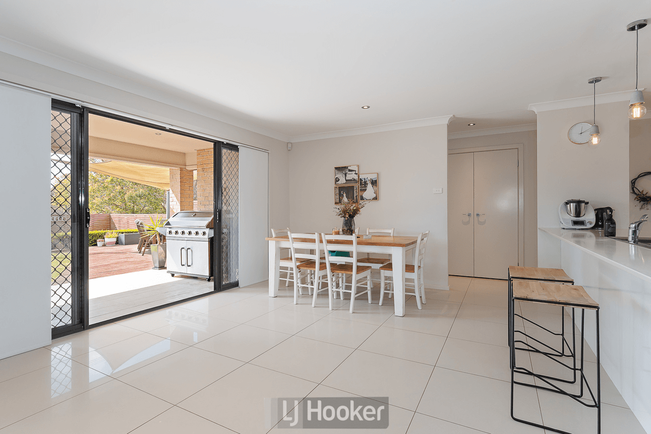 52 Dalmeny Drive, MACQUARIE HILLS, NSW 2285