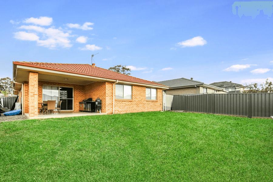 23 CLYDESDALE STREET, WADALBA, NSW 2259