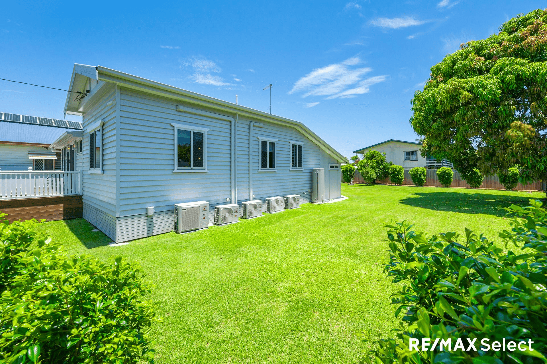 8 The Crescent, NORTH MACKAY, QLD 4740