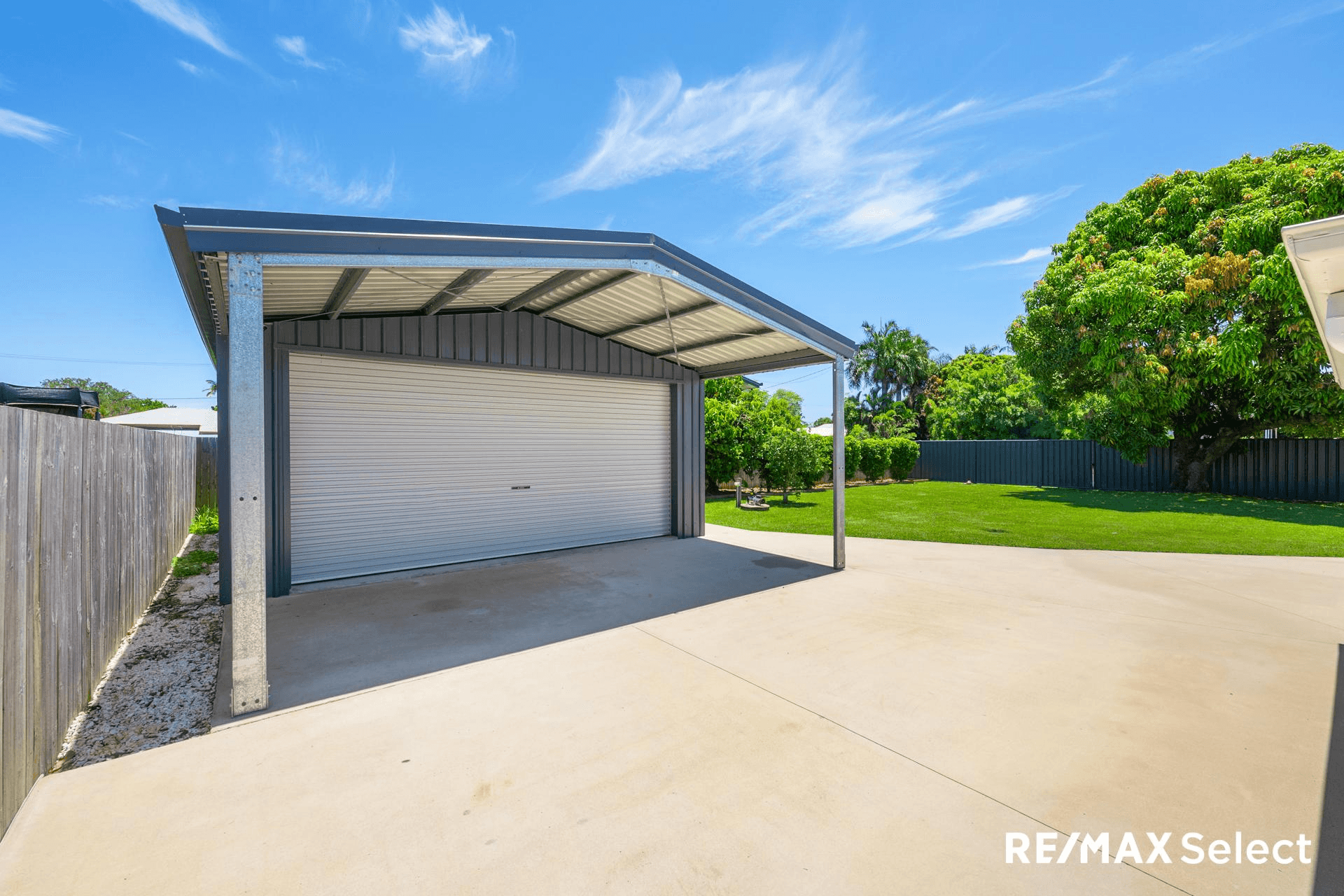 8 The Crescent, NORTH MACKAY, QLD 4740