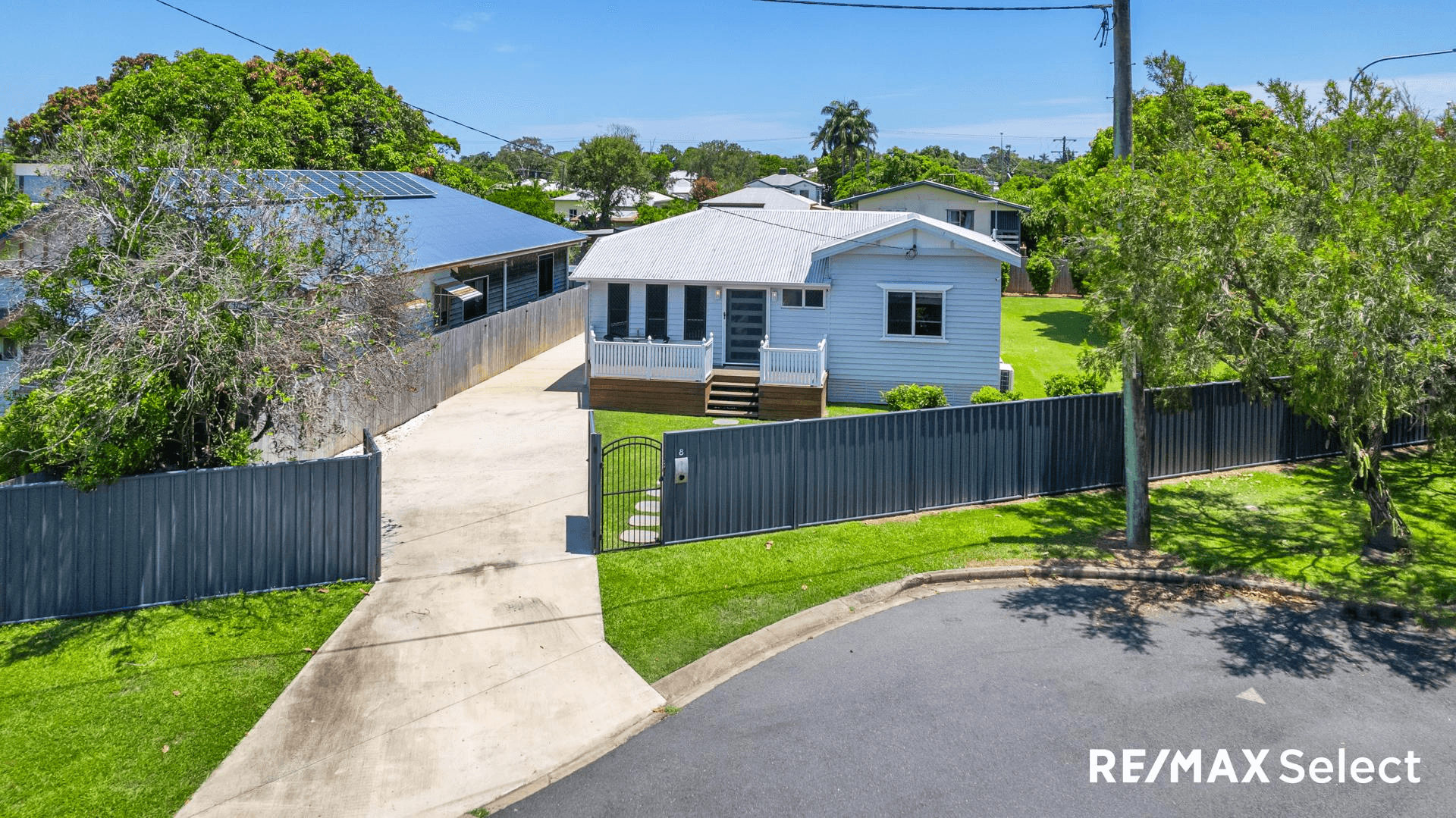 8 The Crescent, NORTH MACKAY, QLD 4740