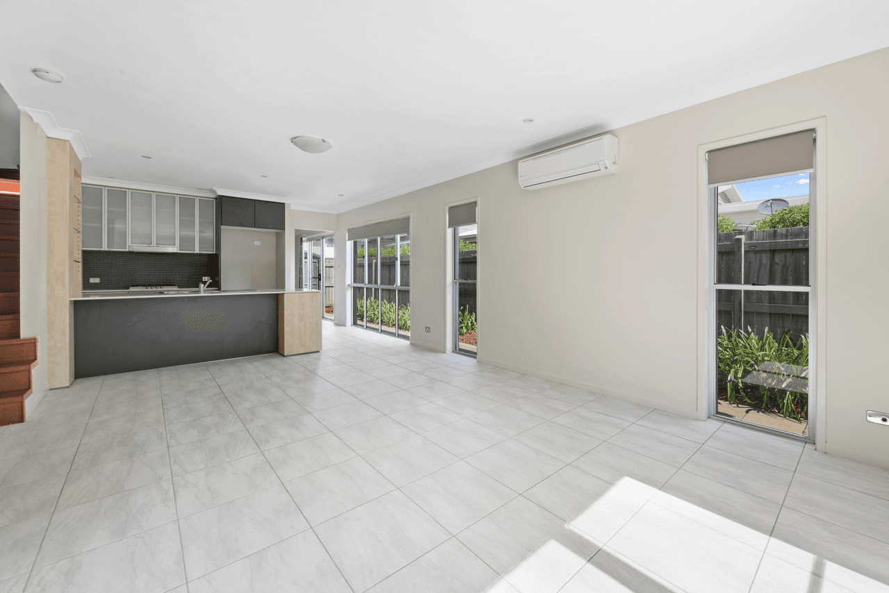 4/4B Herries Street, EAST TOOWOOMBA, QLD 4350