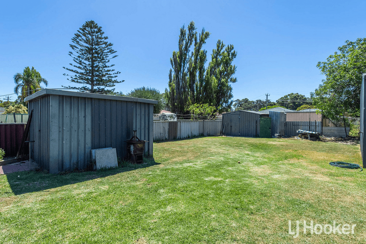 2A Wyeree Road, MANDURAH, WA 6210