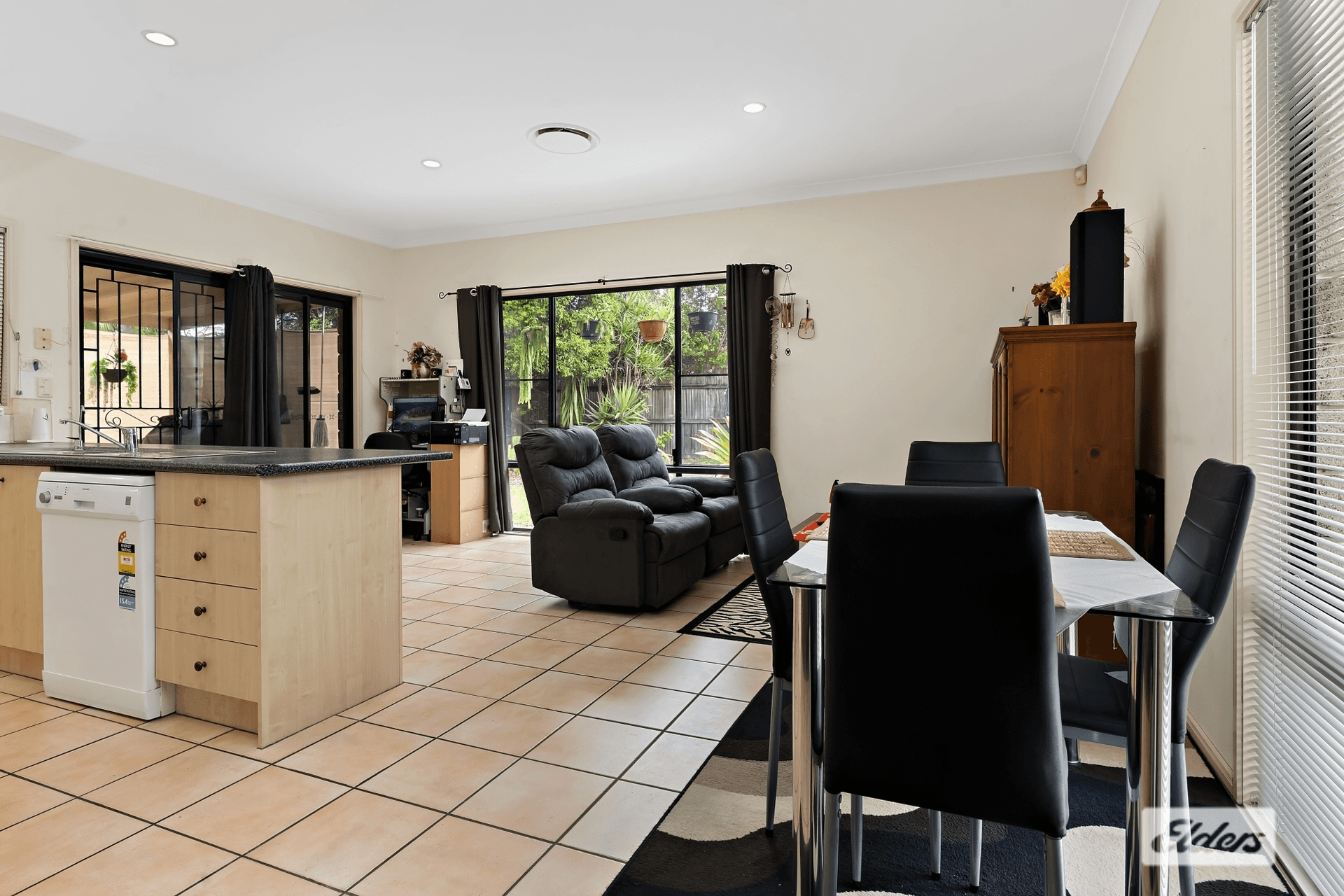 86 Avon Avenue, Banksia Beach, QLD 4507