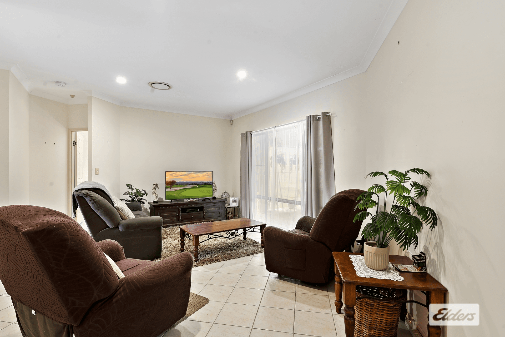 86 Avon Avenue, Banksia Beach, QLD 4507