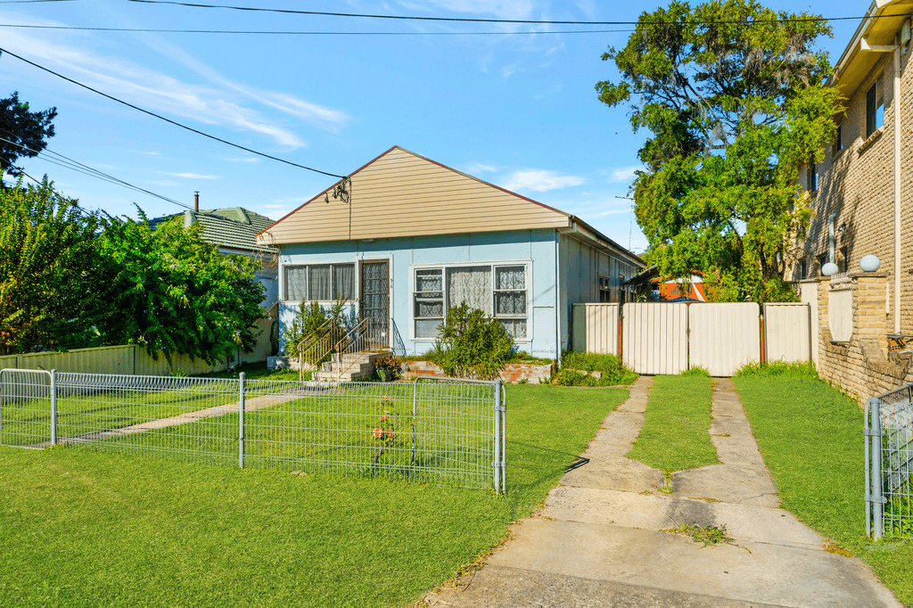 96 Earl Street, CANLEY HEIGHTS, NSW 2166