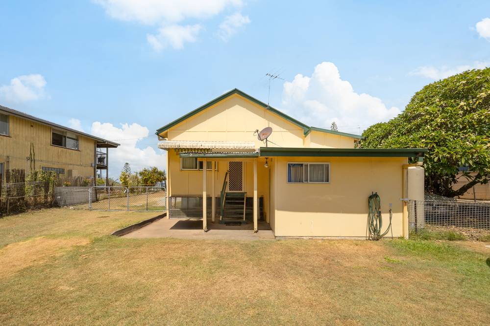 74 Hornibrook Esplanade, Clontarf, QLD 4019