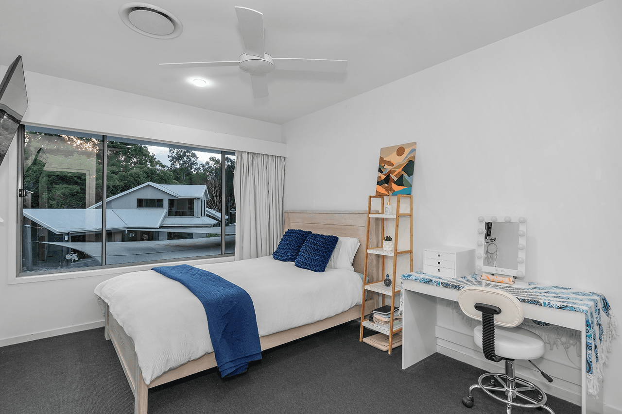 5 Ripple Court, COOMERA WATERS, QLD 4209