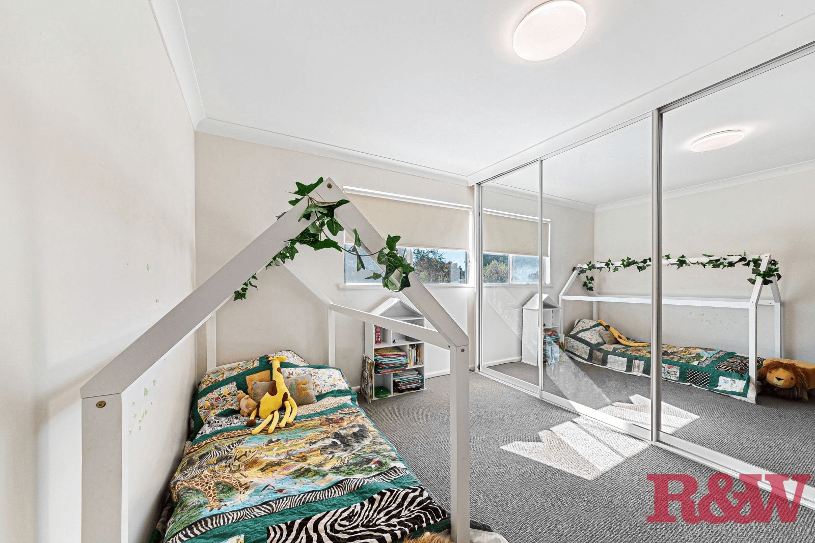 33 McEvoy Avenue, Umina Beach, NSW 2257