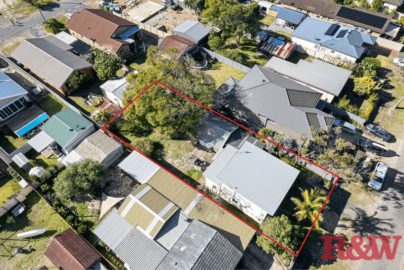 33 McEvoy Avenue, Umina Beach, NSW 2257