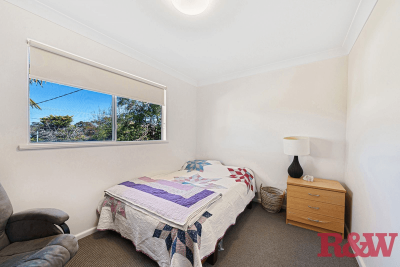 33 McEvoy Avenue, Umina Beach, NSW 2257