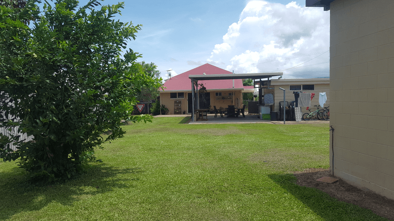 282 Silkwood Japoon Rd, Silkwood, QLD 4856