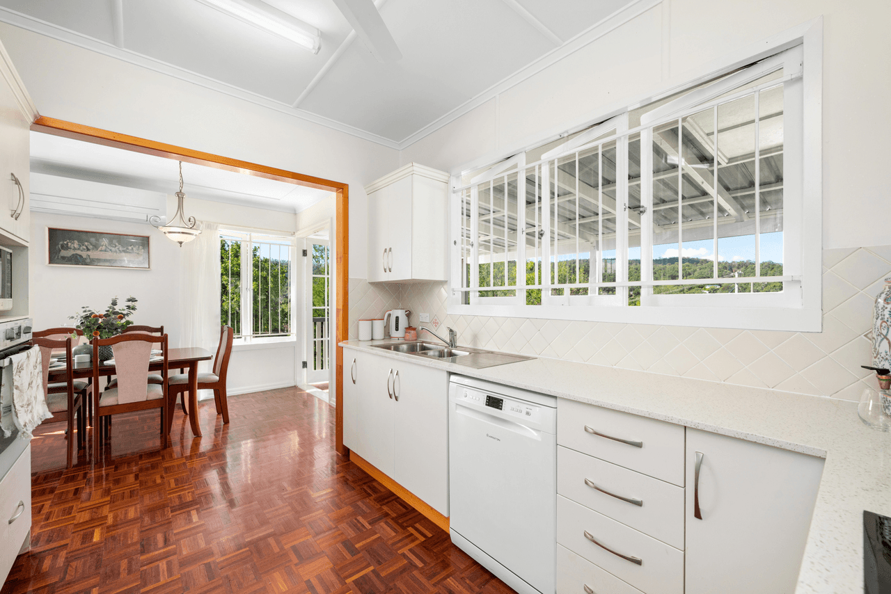 19 Shallmar Street, THE GAP, QLD 4061