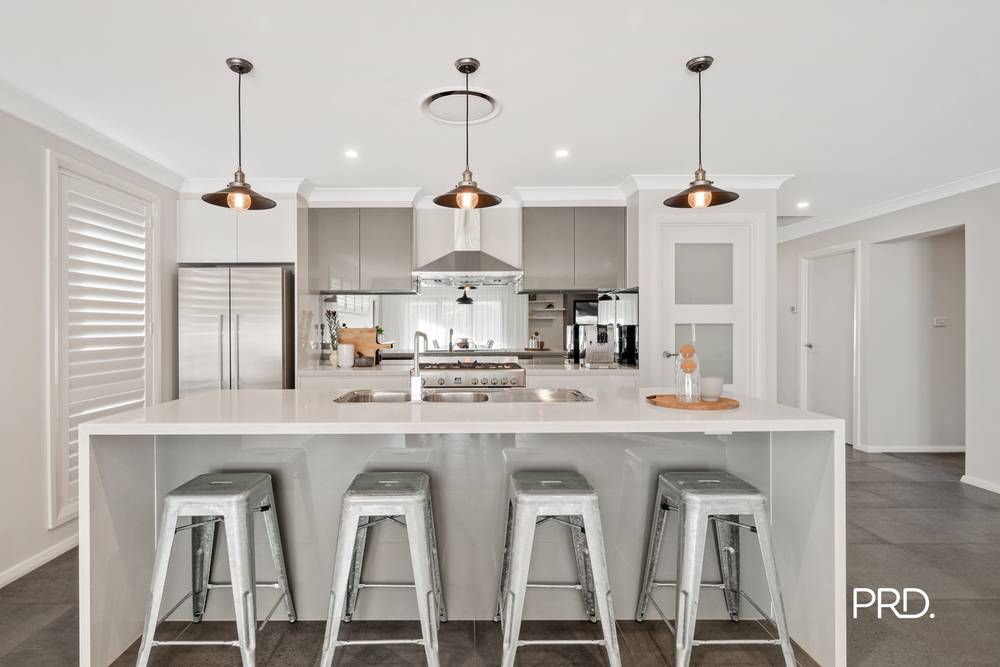 29 Deerubbin Drive, GLENMORE PARK, NSW 2745