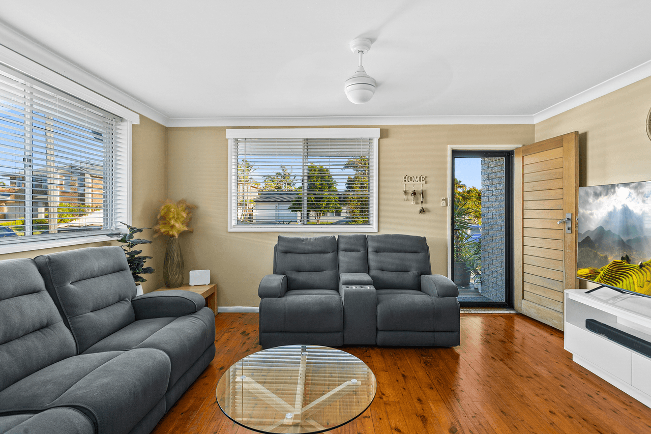 25 Barrack Avenue, BARRACK HEIGHTS, NSW 2528