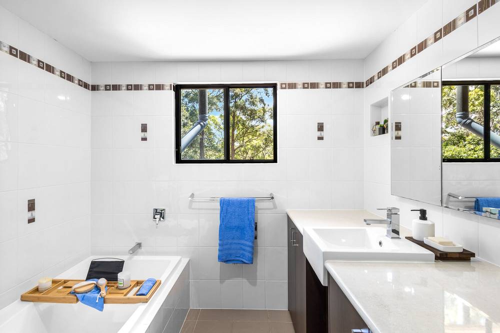 105 Panorama Drive, NAMBOUR, QLD 4560