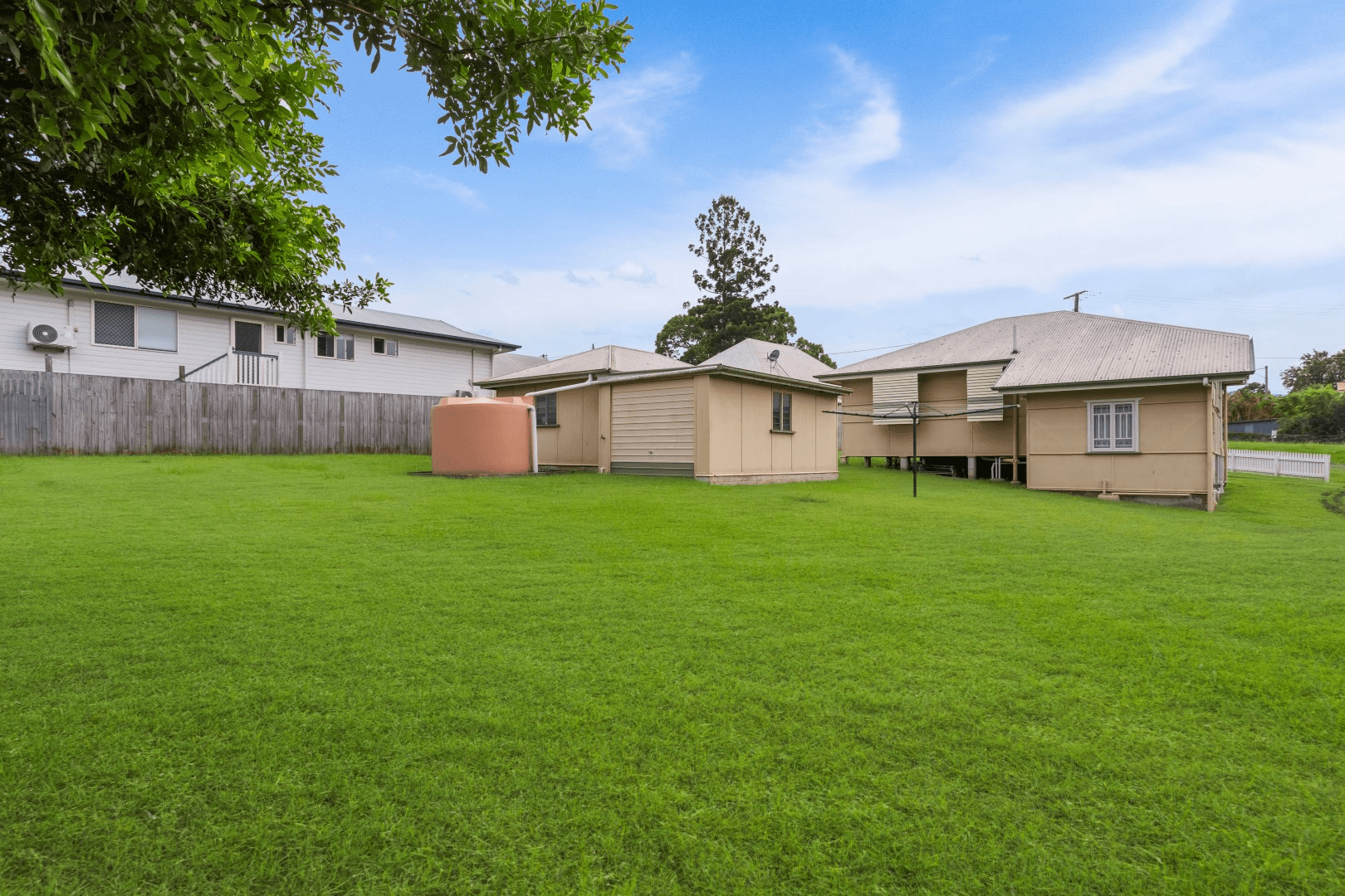 38 Smith Street, NORTH IPSWICH, QLD 4305