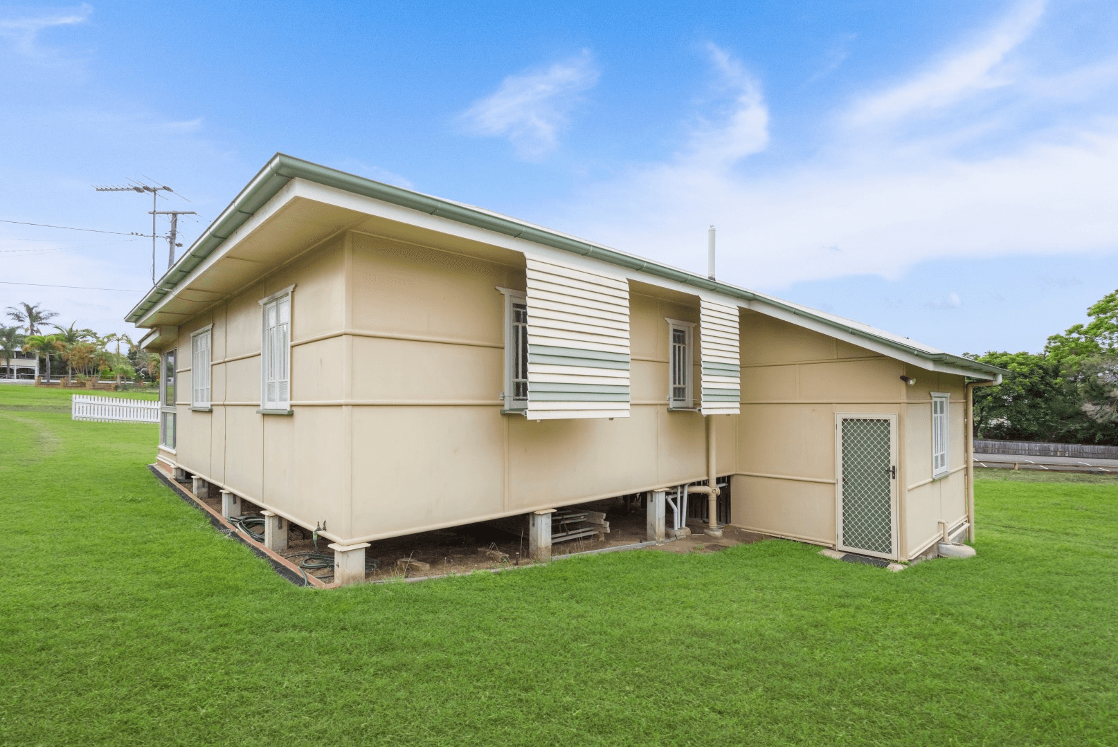 38 Smith Street, NORTH IPSWICH, QLD 4305