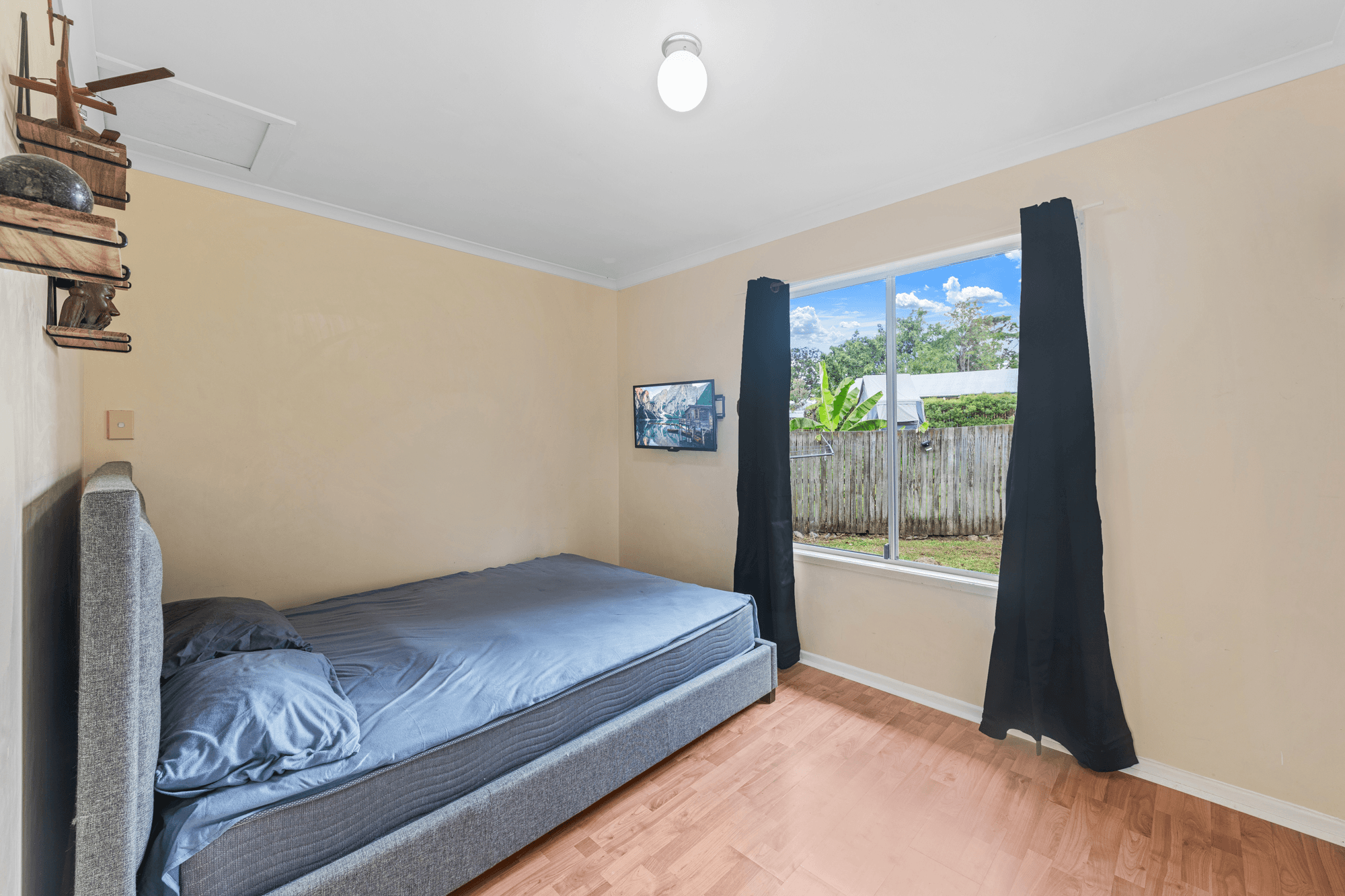 8B Cribb Street, LANDSBOROUGH, QLD 4550