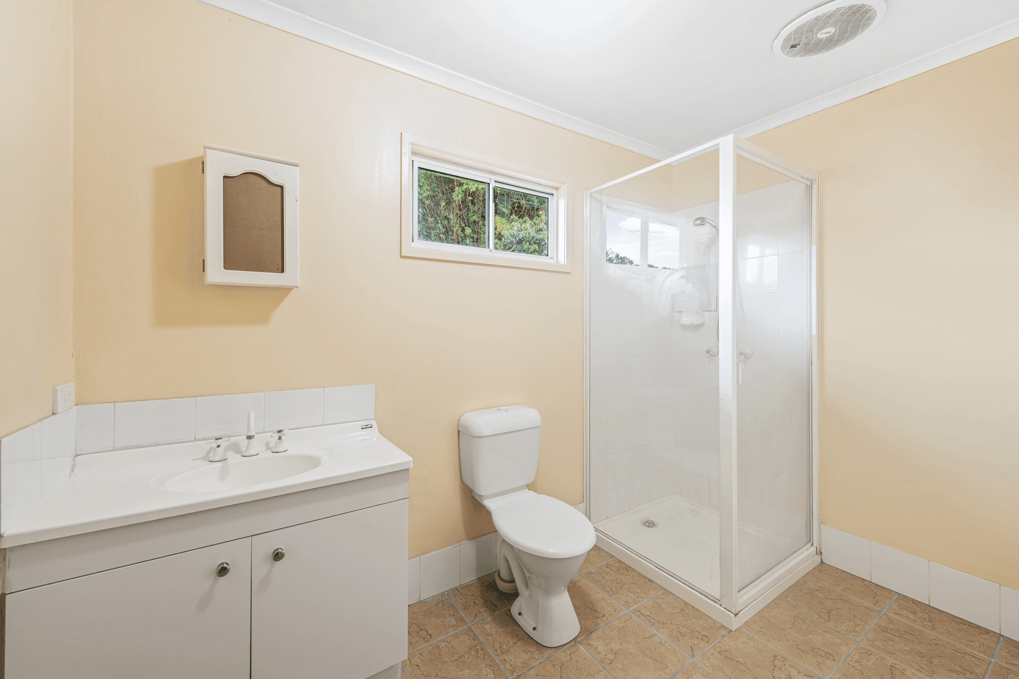 8B Cribb Street, LANDSBOROUGH, QLD 4550