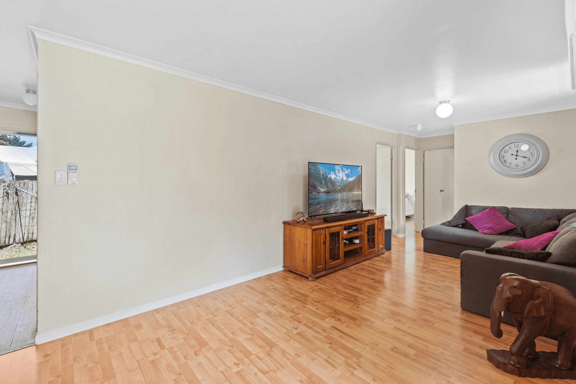 8B Cribb Street, LANDSBOROUGH, QLD 4550