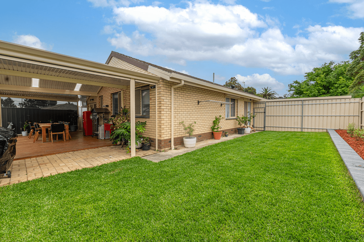 4 Carr Crescent, NEWTON, SA 5074