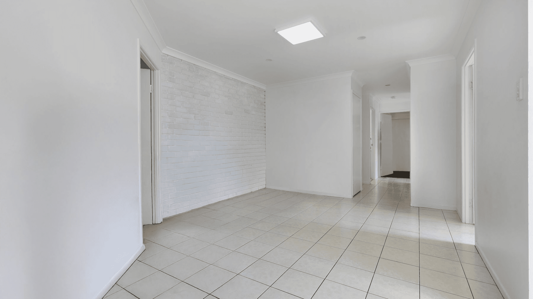 1/6 Mannuem Court, RANGEVILLE, QLD 4350