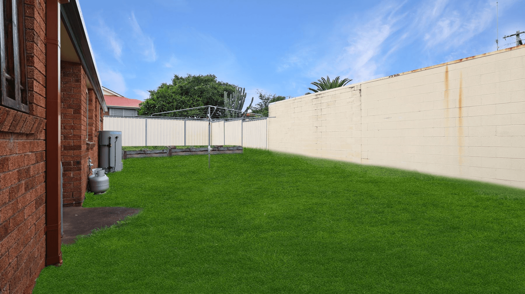 1/6 Mannuem Court, RANGEVILLE, QLD 4350