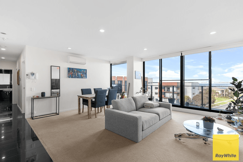 306/50 Catamaran Drive, WERRIBEE SOUTH, VIC 3030