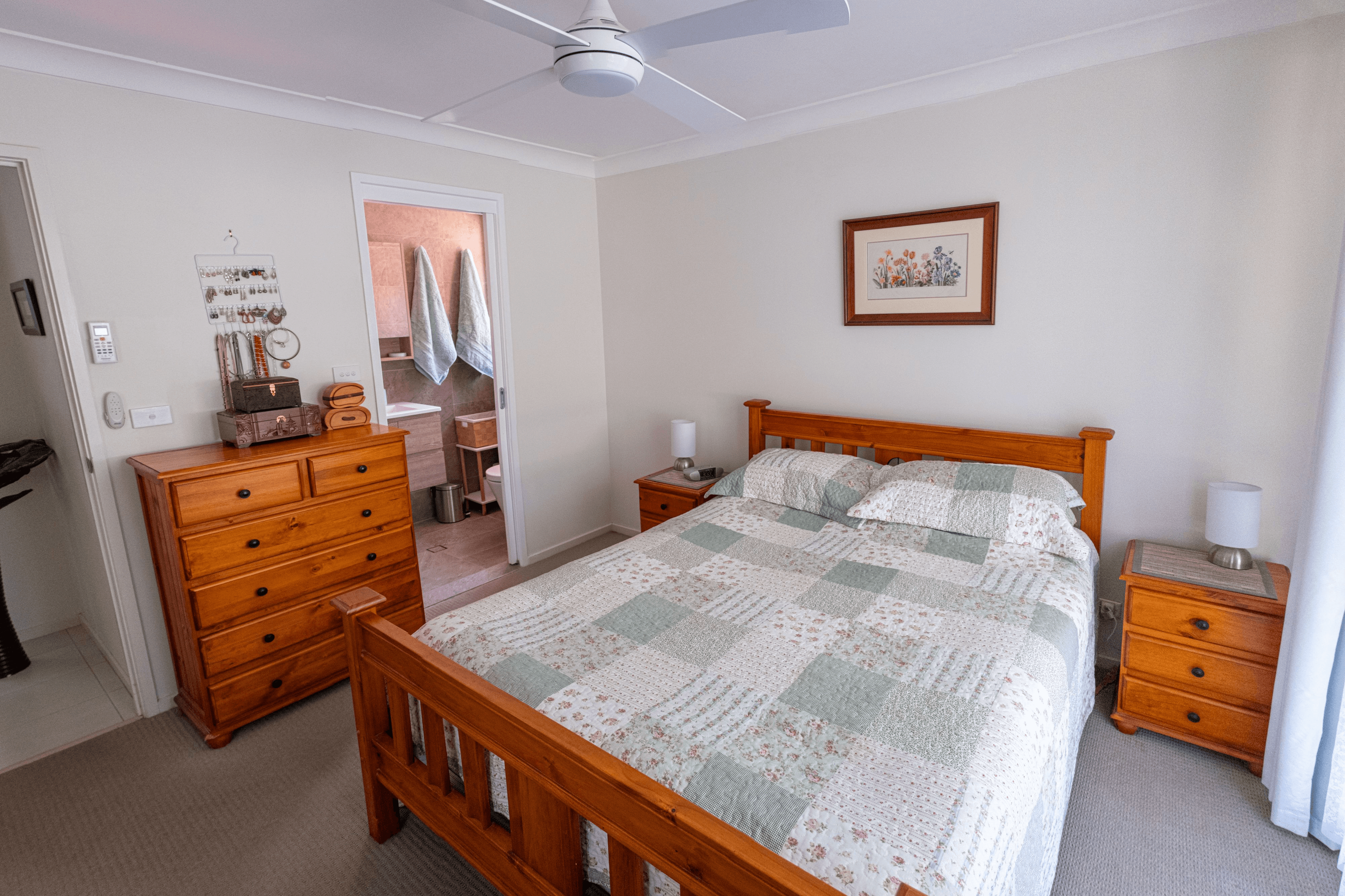 33 Scarborough Way, Dunbogan, NSW 2443