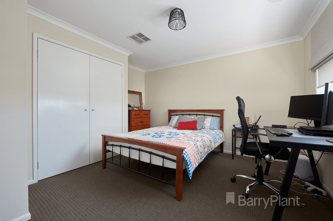 219 Sandhurst Boulevard, Sandhurst, VIC 3977