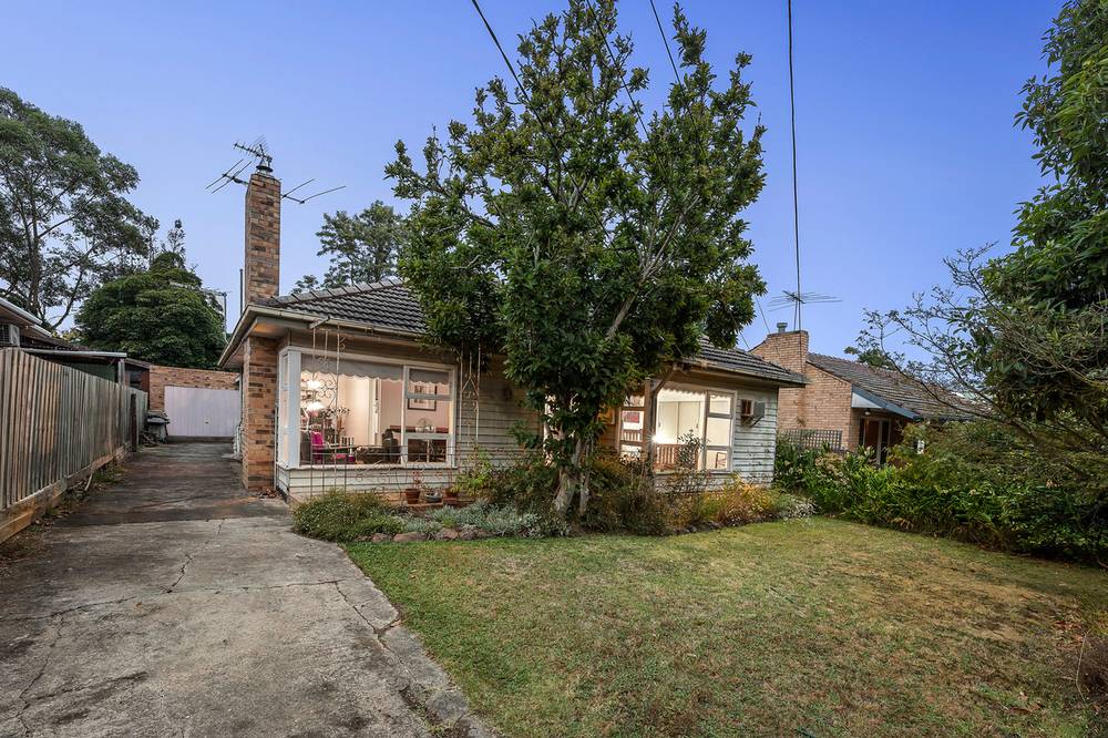 24 Eley Road, BURWOOD, VIC 3125