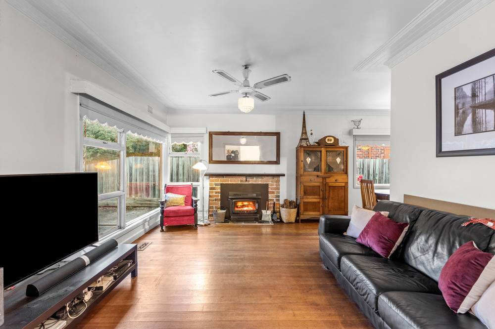 24 Eley Road, BURWOOD, VIC 3125