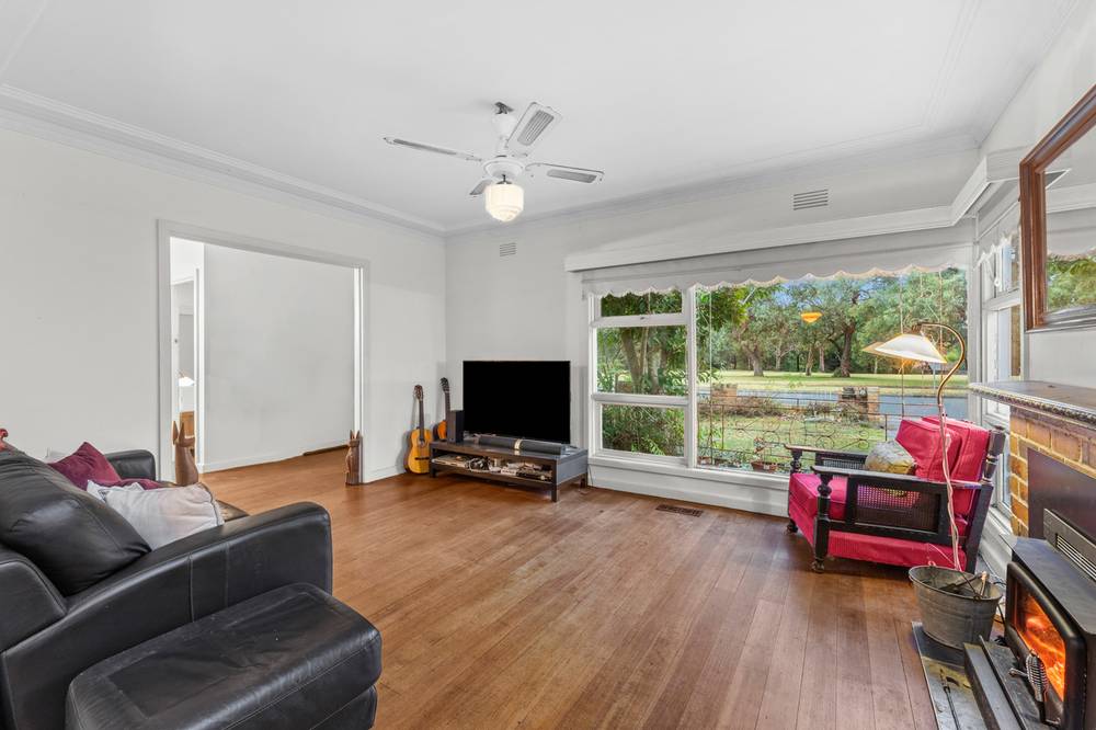 24 Eley Road, BURWOOD, VIC 3125