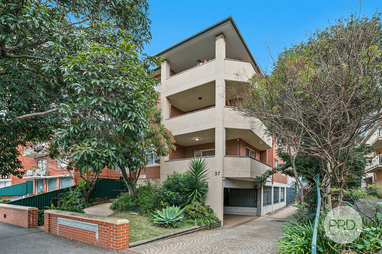 2/57 The Avenue, HURSTVILLE, NSW 2220