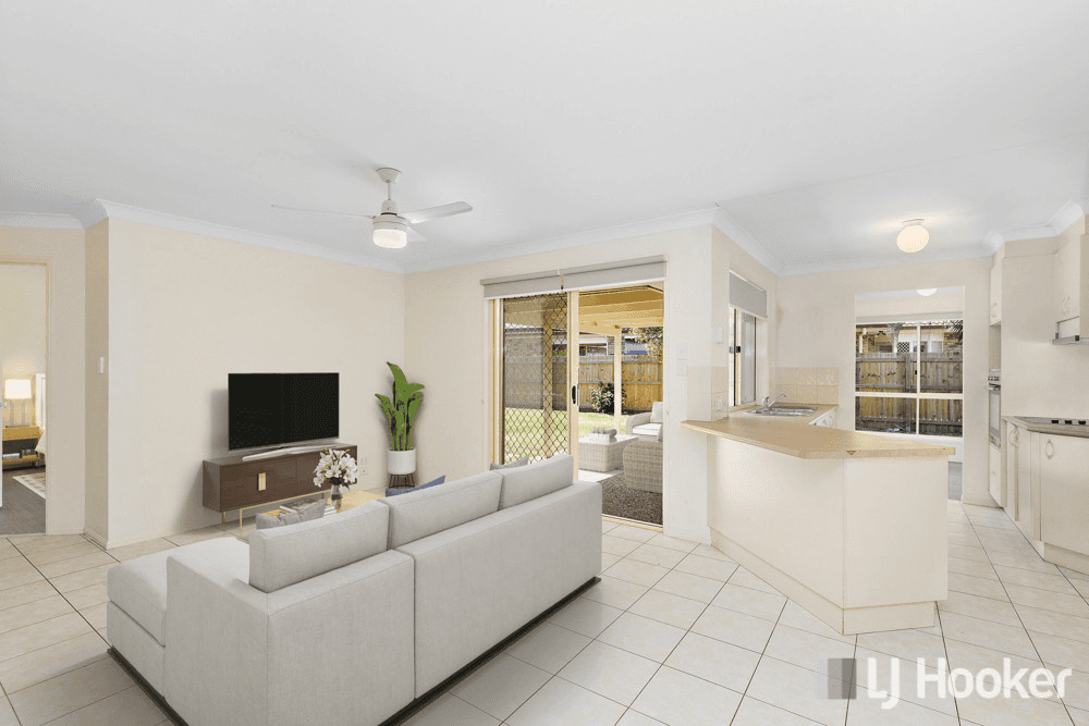 7 Club Crescent, REDLAND BAY, QLD 4165