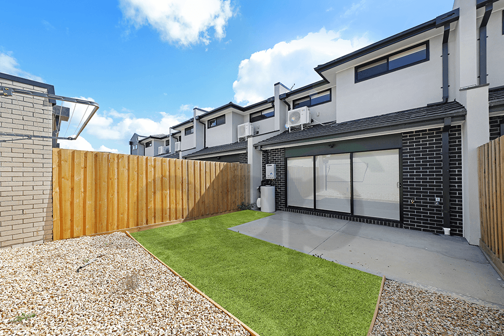 21 Wallara Waters Boulevard, Wallan, VIC 3756