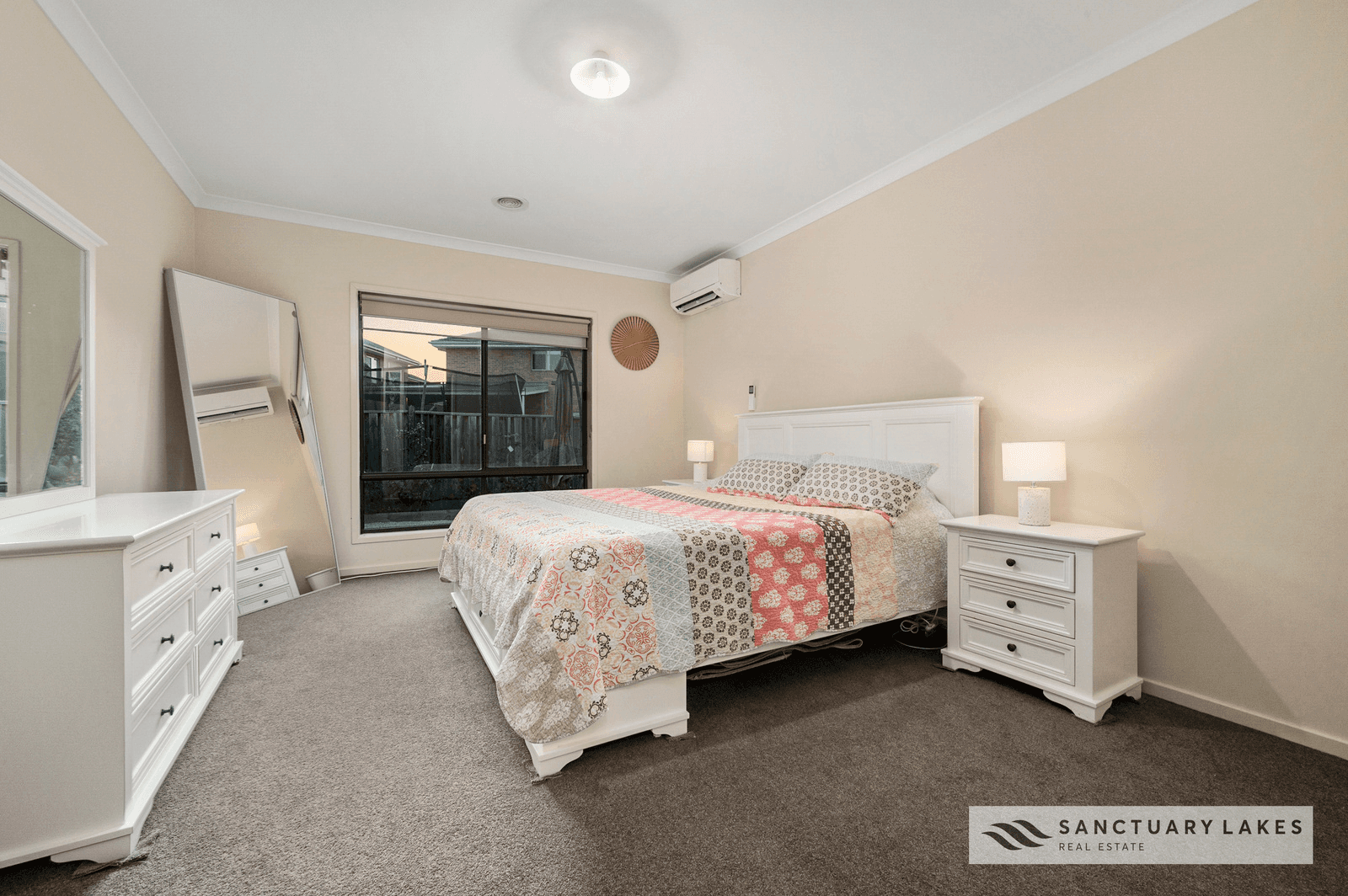 30 The Esplanade, SANCTUARY LAKES, VIC 3030