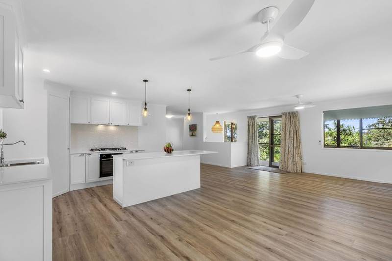 19 Pokela Road, GOOMBOORIAN, QLD 4570