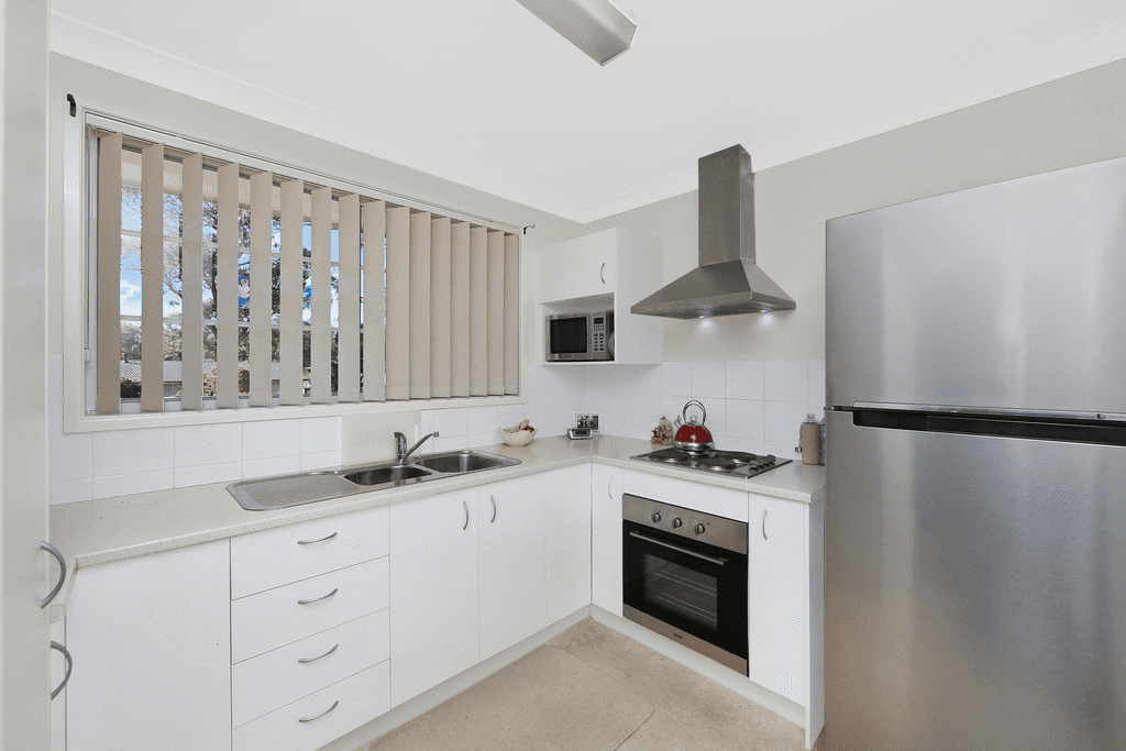 4/64 The Corso, GOROKAN, NSW 2263