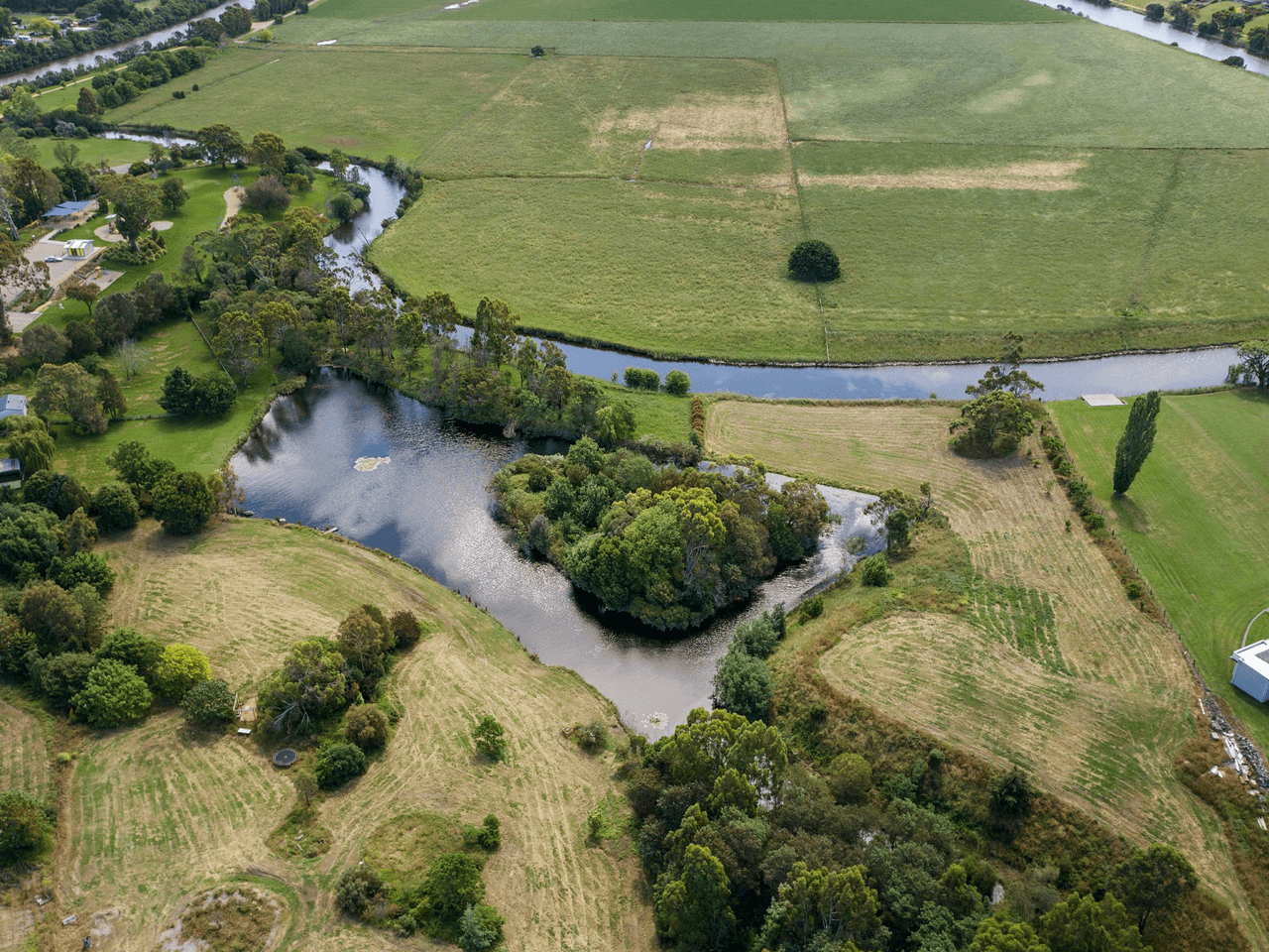 9 Dickeson Lane, LUCKNOW, VIC 3875