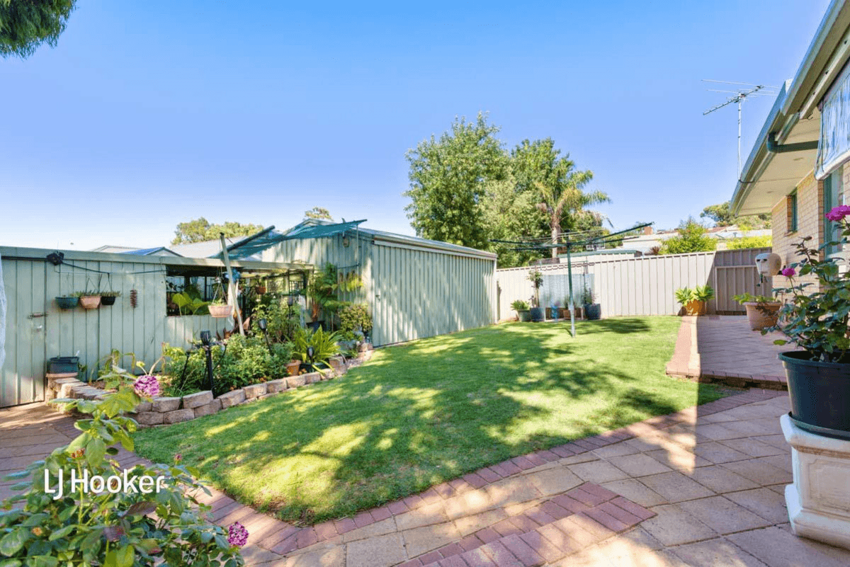 4 Lydia Avenue, SURREY DOWNS, SA 5126