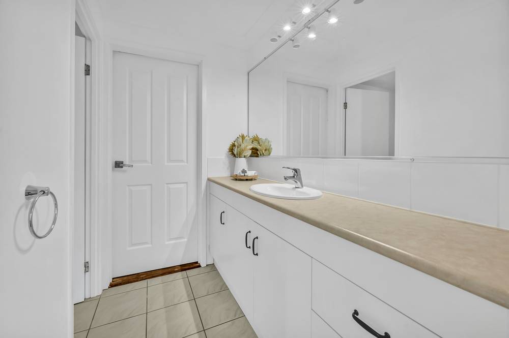 9 Carinya Court, PIMPAMA, QLD 4209