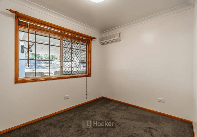 90-94 Bushman Drive, FLAGSTONE, QLD 4280