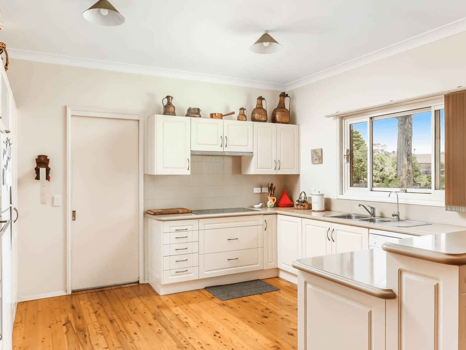 35 Denison St, Hill Top, NSW 2575